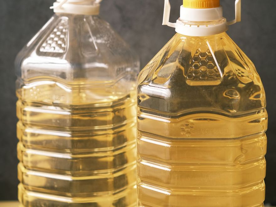 Bidones de aceite comestible